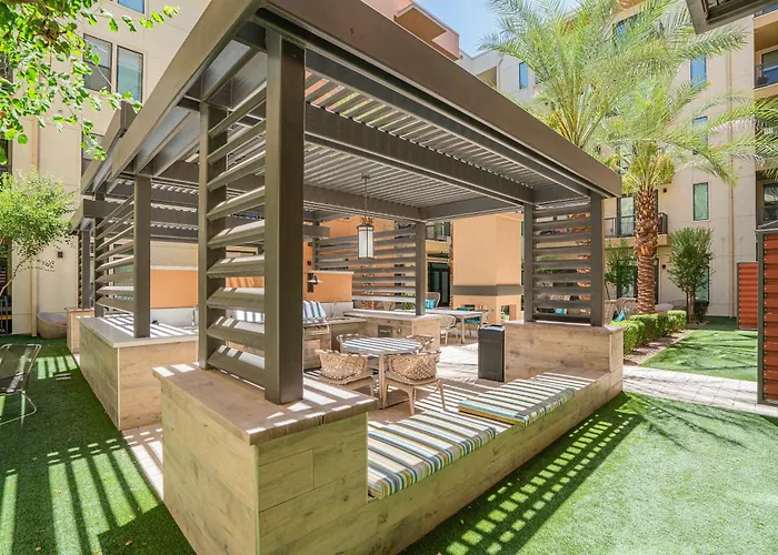 Boulevard Modern Roosevelt Row 2br Pool Gym 5 Apartment *