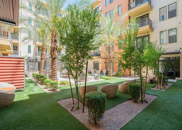 Apartment Boulevard Modern Roosevelt Row 2br Pool Gym 5 *
