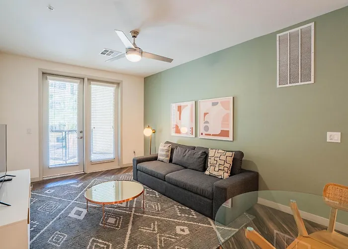 Boulevard Modern Roosevelt Row 2br Pool Gym 5 Apartment