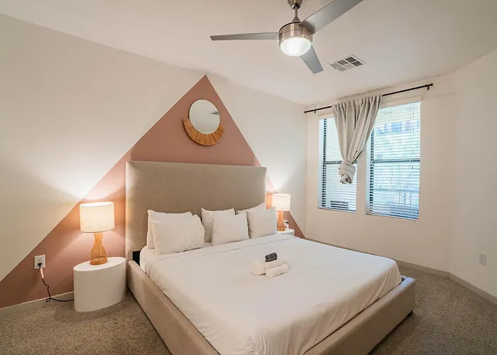 Boulevard Modern Roosevelt Row 2br Pool Gym 5 *