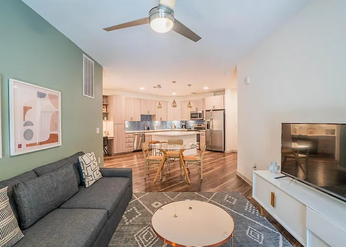 Boulevard Modern Roosevelt Row 2br Pool Gym 5 Apartment